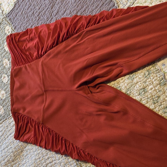 3 For $20 Ruffled Lululemon Leggings - Picture 4 of 5